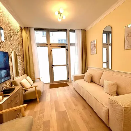 Apartment 4* - 85 Sqm - Grenelle - 8p *
