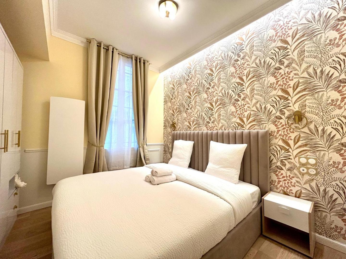 Apartment 4* - 85 Sqm - Grenelle - 8p *